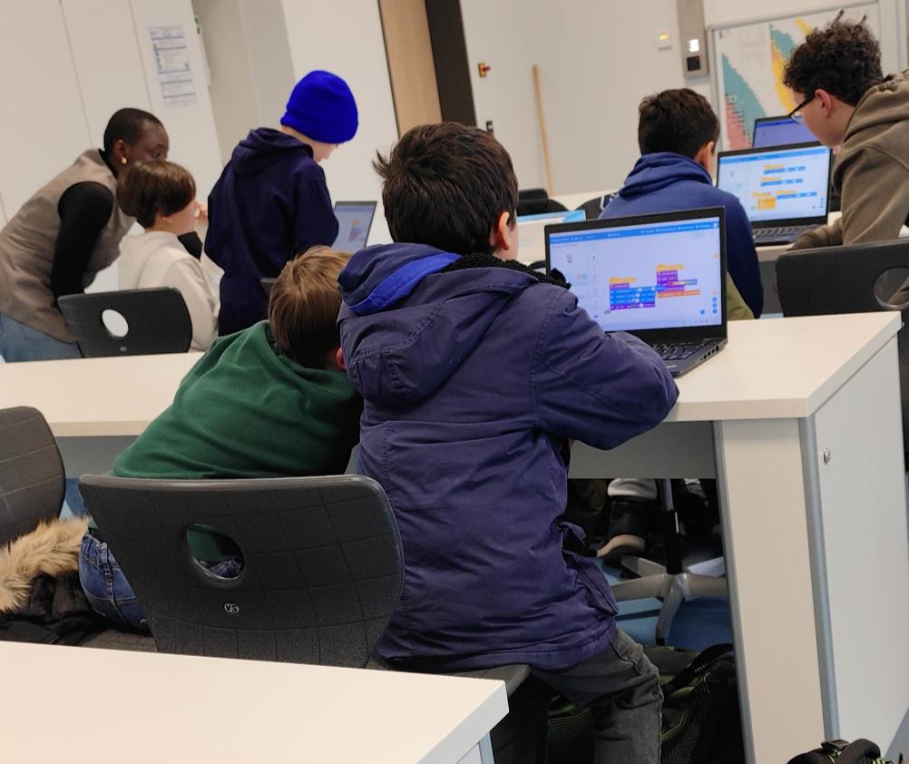 When Kids Take Charge of the Class: Creativity and Flexibility Are the Order of the Day at UPENDO Labs